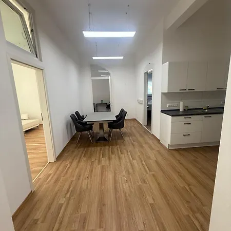 Apartment 1 3 Personen-gemeinschaftskueche-gemeinschafts Bad Wc Leverkusen